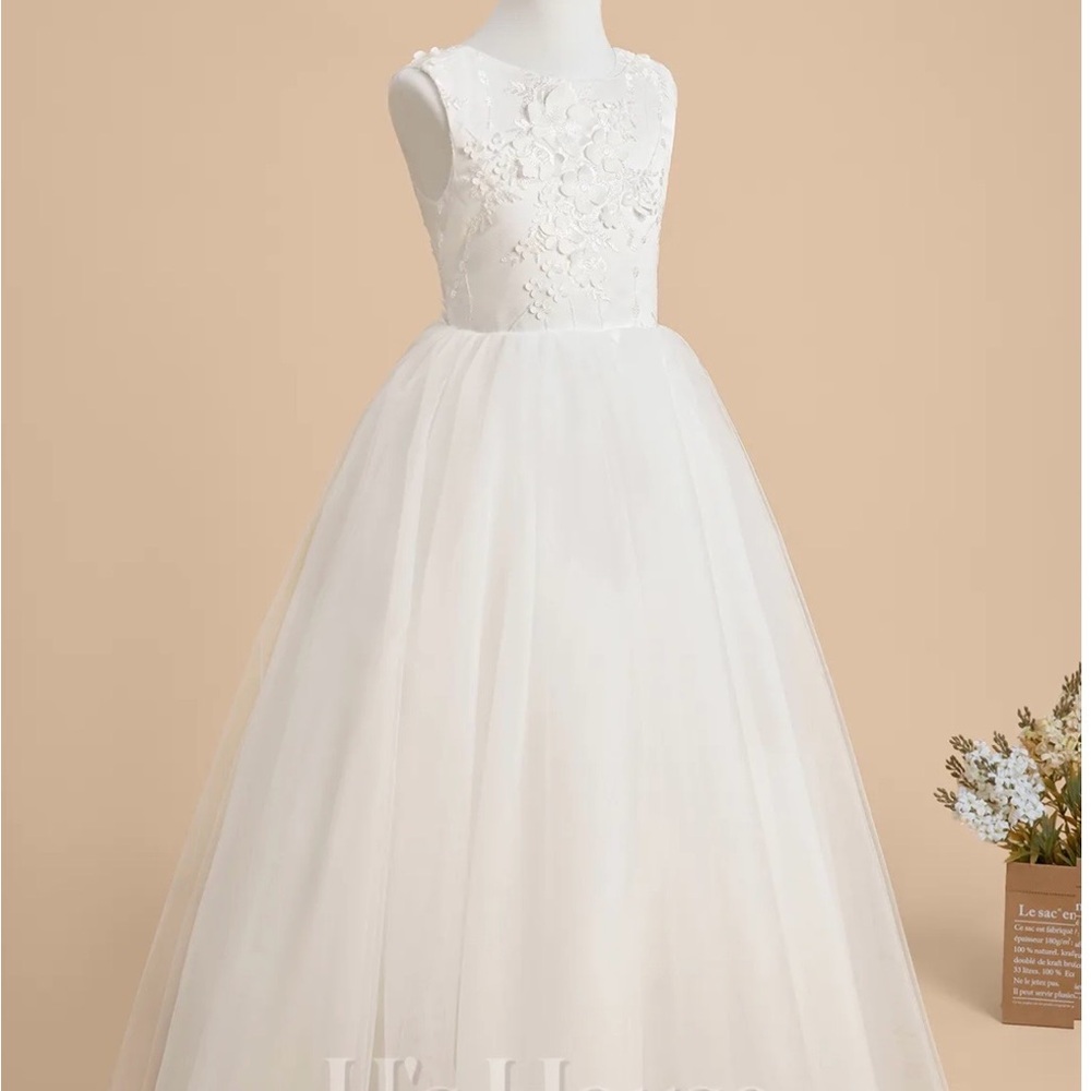 Elegant White Floral Kids Dress